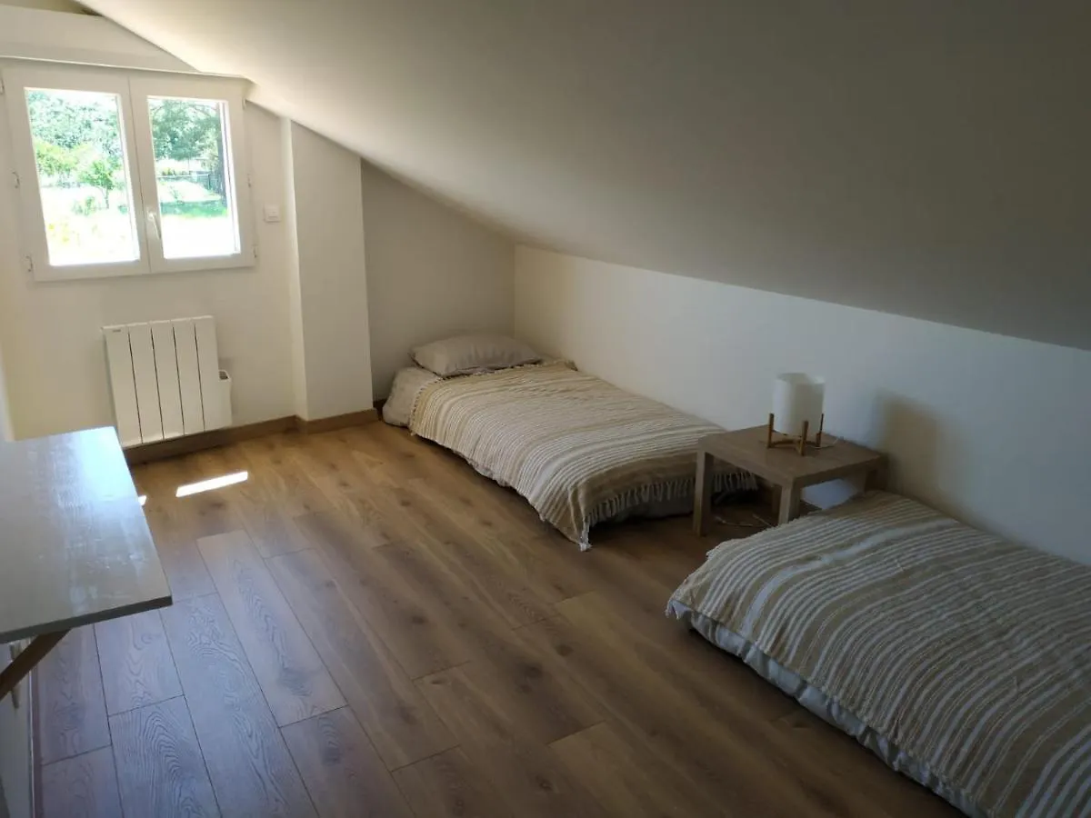 펜션 Maison Cosy Avec Jardin Prive Cadalen 프랑스