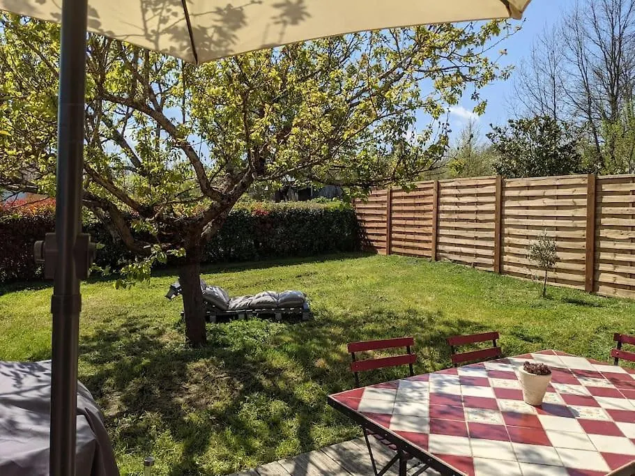 Maison Cosy Avec Jardin Prive Cadalen 펜션